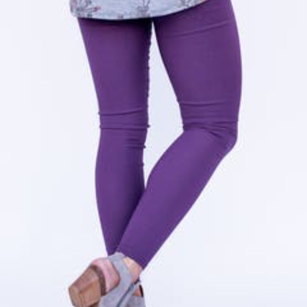 *FIRM*Agnes & Dora NWT Pixie Pants